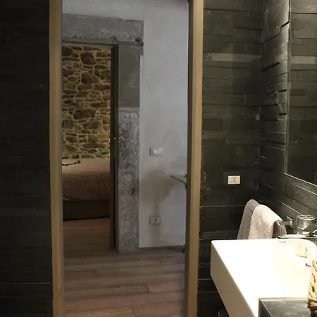 Io E Te Centro Storico - Seconda Doccia Su Romantica Corte Apartment Cortona