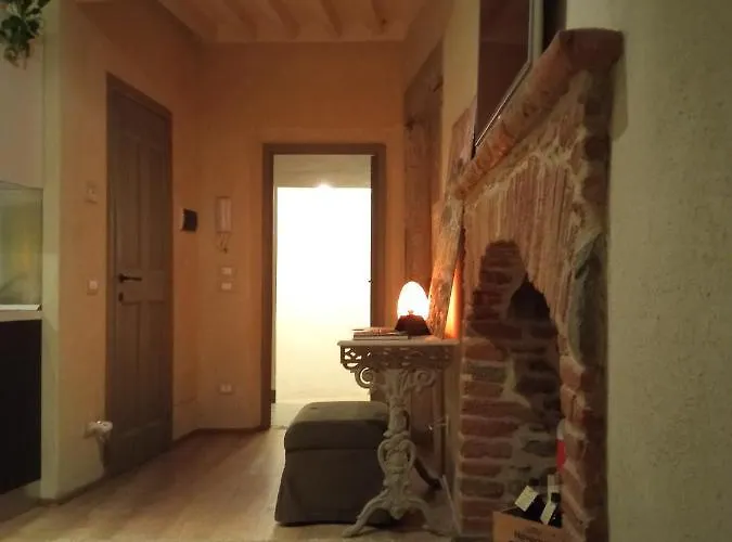 Daire Io E Te Centro Storico - Seconda Doccia Su Romantica Corte *